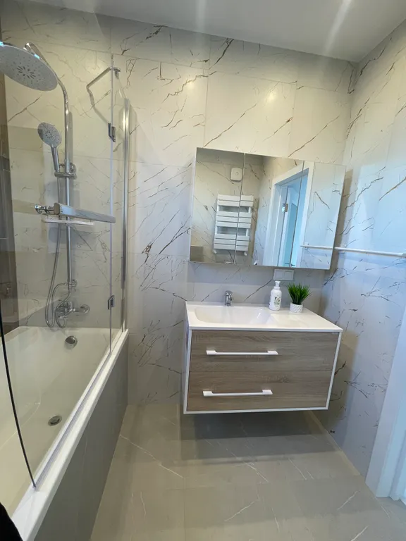 Просторный luxe в новом доме в центре города