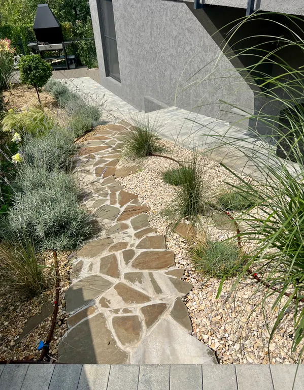 Новый стильный дом с видом на море