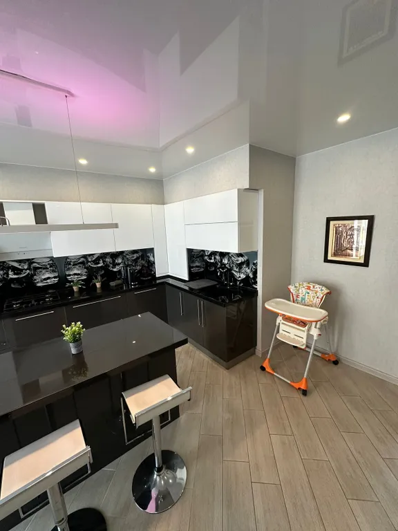 Евро-четырехкомнатный апартамент в Сириусе