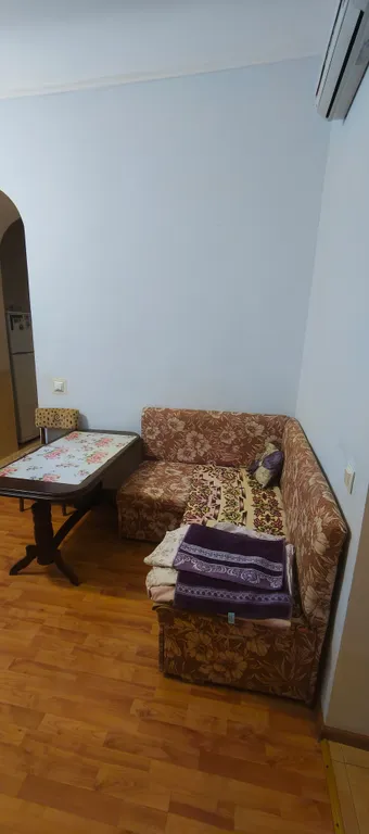 Квартира-студия в центре города с парковкой во дворе