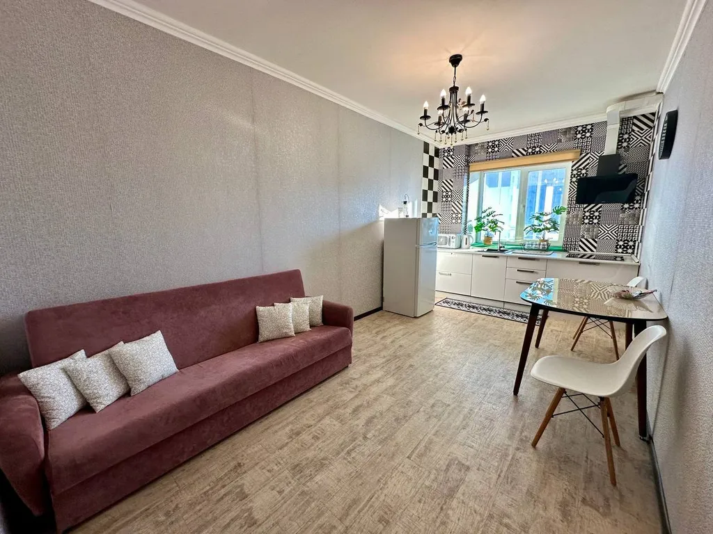 Уютная однокомнатная квартира на Курашова — аренда посуточно в Якутск