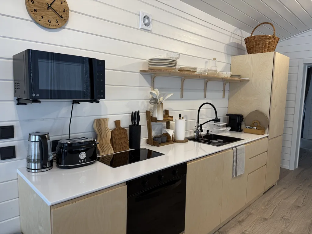 Дом у лесного озера с баней и чаном под Переславлем-Залесским