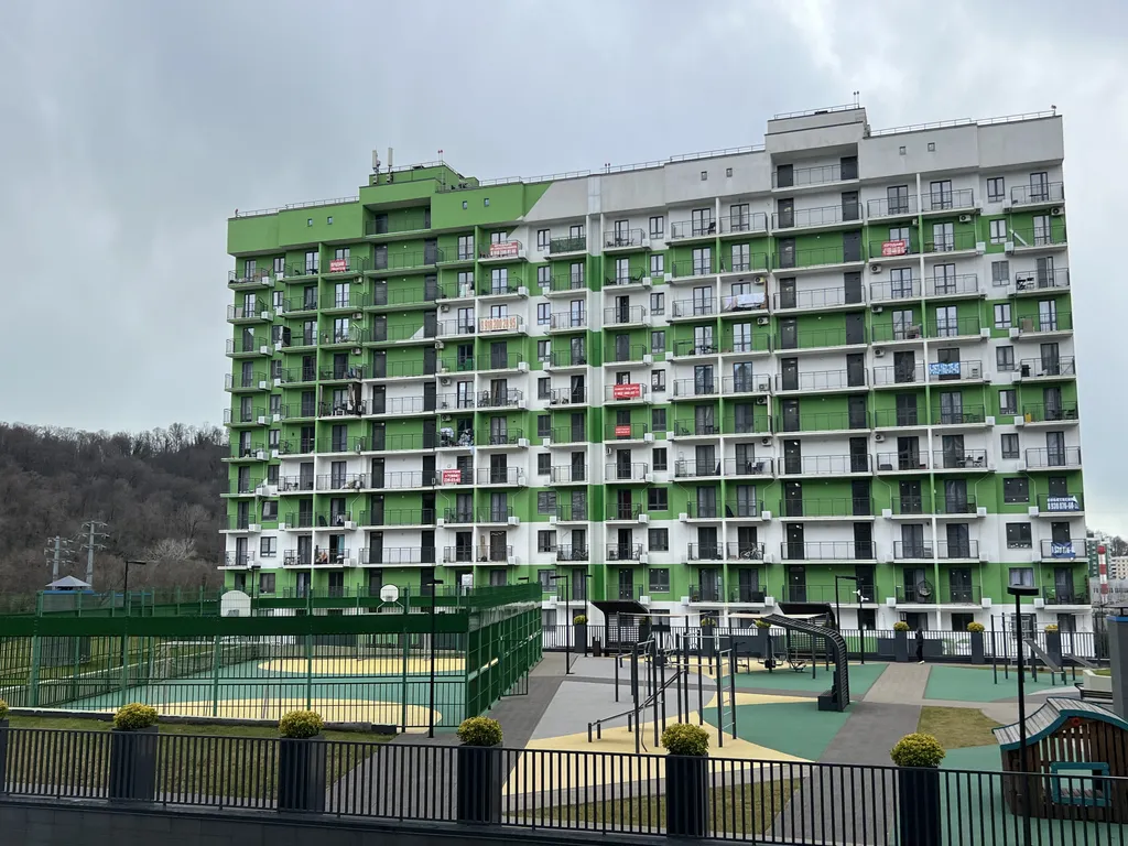 Квартира Квартира Трёхместная студия с балконом — Сочи