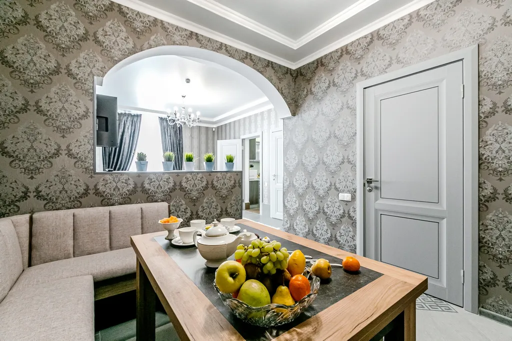 Трёхкомнатная квартира с евроремонтом в новом двухэтажном здании