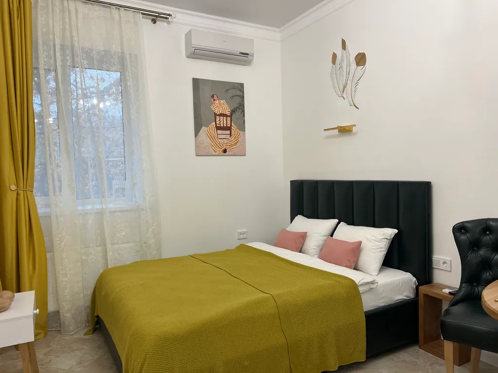 Уютная квартира-студия в центре — аренда посуточно в Таганрог