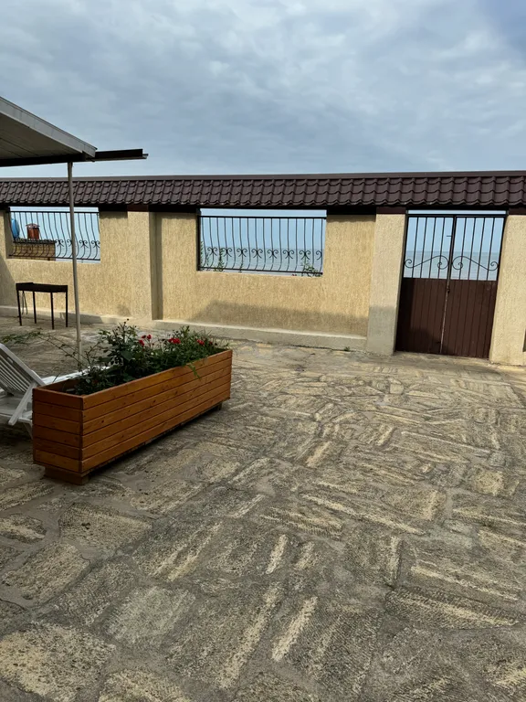 Дача на берегу моря со всеми удобствами