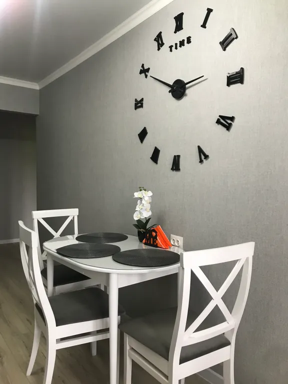 Квартира в центре с красивым видом на Атажукинский парк и горы