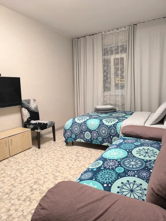 Квартира с балконом и видом на горы