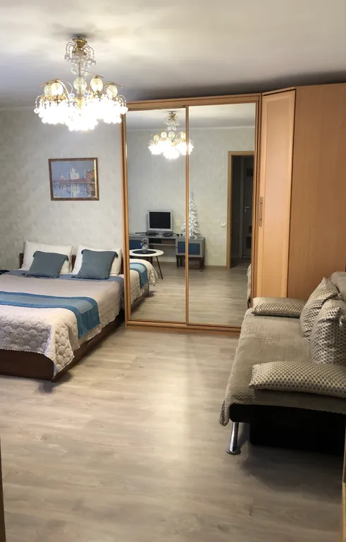 Рядом с Музеем янтаря и Верхним озером