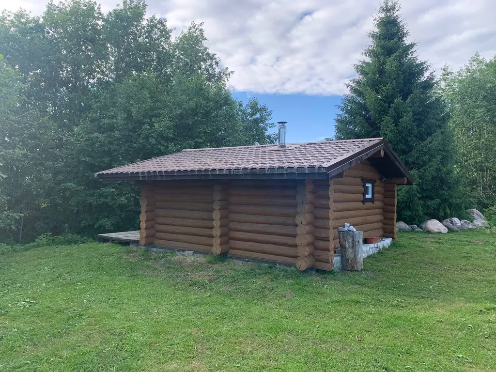 Коттедж Дом с видом на озеро — Крошнозеро