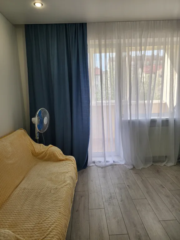 Уютная квартира в ЖК Росгартен у ж/д станции - 20 мин до моря!