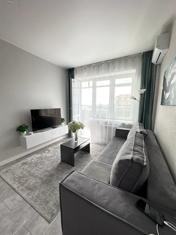 Чистая новая видовая квартира с шикарным ремонтом и всеми удобствами