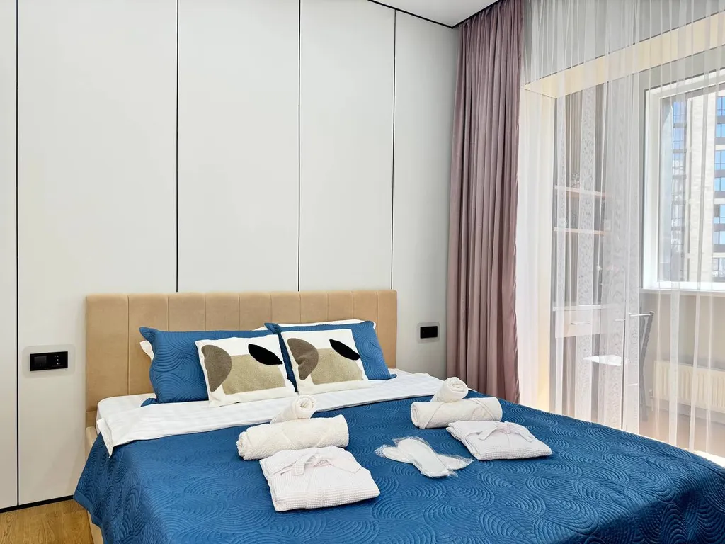 Евродвушка в ЖК Комфорт Сити с видом на горы, рядом с ТЦ MEGA