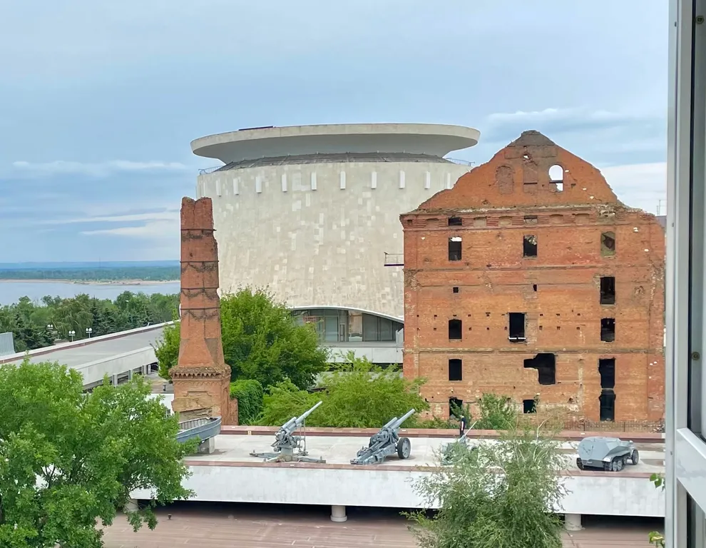 Квартира Студия Лофт Volga & Home с панорамным видом на музей Панораму и Волгу — аренда посуточно в Волгоград