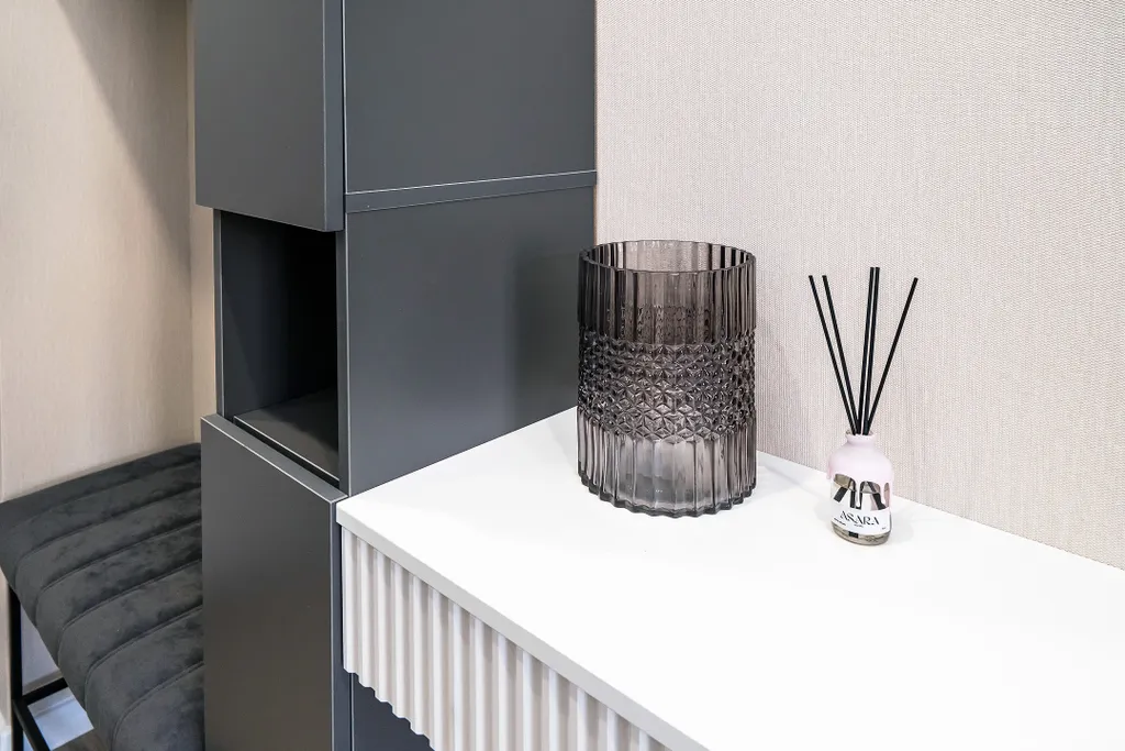 Просторная дизайнерская студия для троих