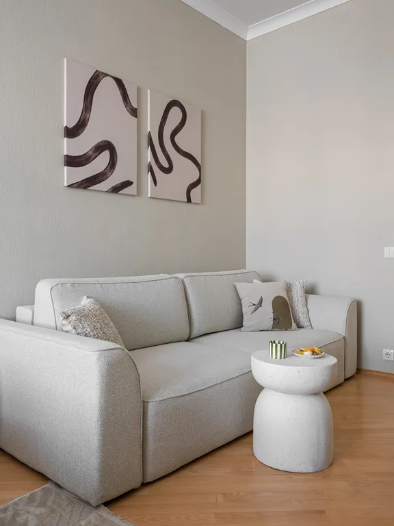 Квартира Видовая трехкомнатная квартира с эркерным балконом — Москва