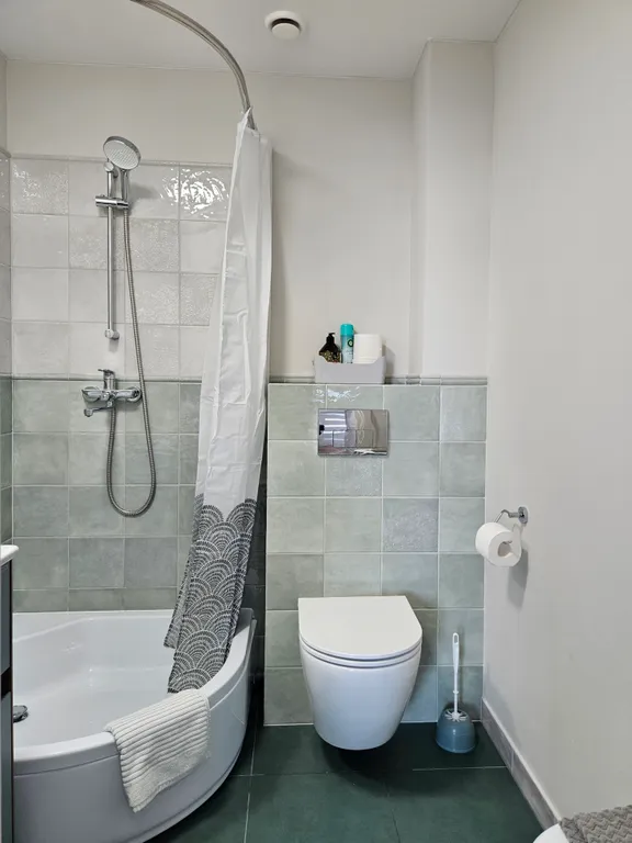 Новая квартира с 3 спальнями, видом на центр города и шикарные закаты