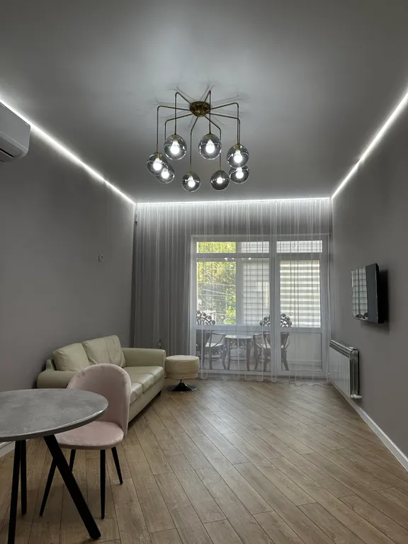 Новая квартира в центре города — аренда посуточно в Уральск