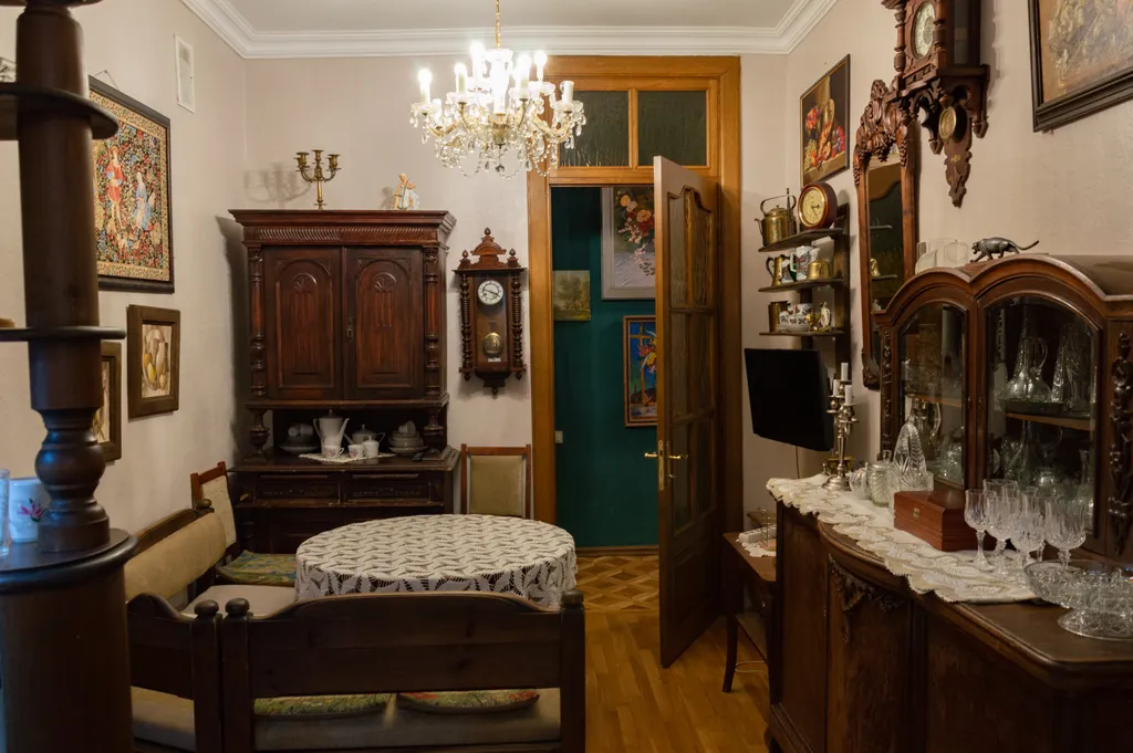 Атмосферная квартира в легендарном доме центра Минска