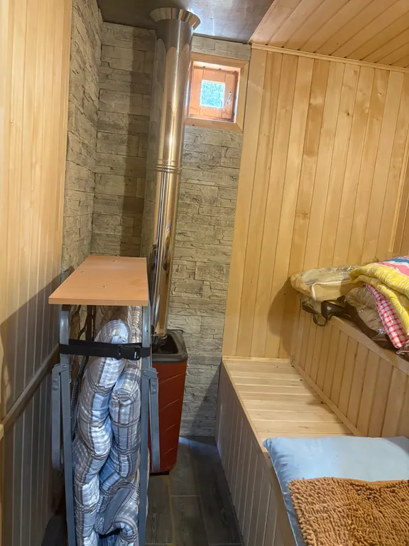 Домик у озера