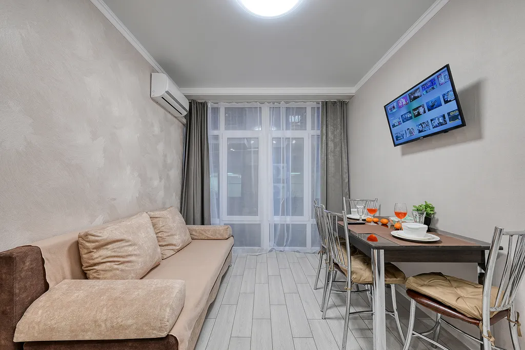 Квартира с отдельной спальней рядом с Казино и Ред Ареной 02