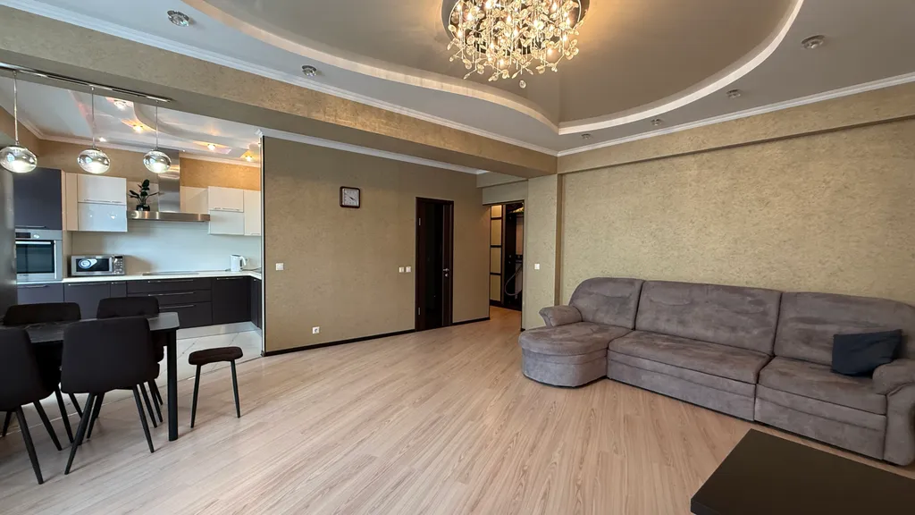 Просторная квартира в 5 минутах Горного воздуха