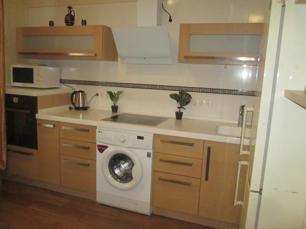 Уютная, чистая квартира возле парка и стадиона Галицкого