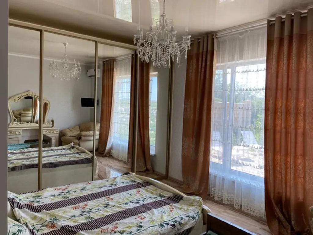 4-комнатный Дом