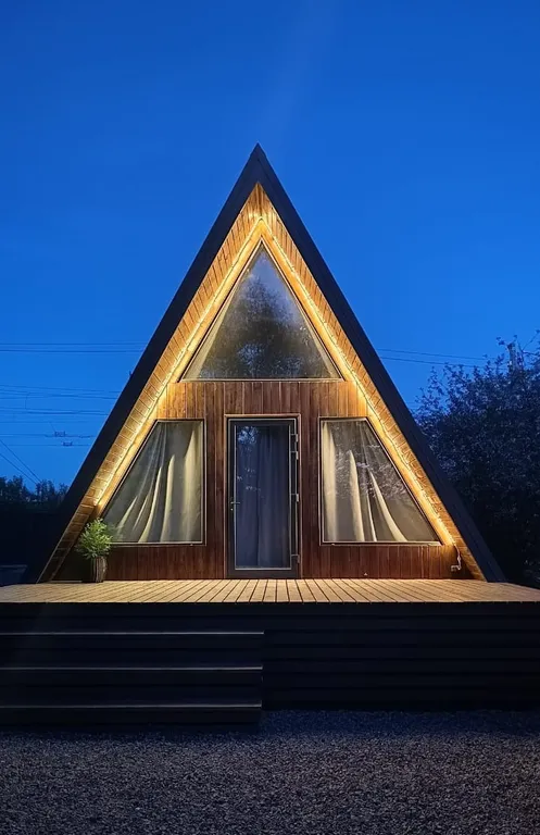 Уютный А-фpейм дом с бесплатной сауной