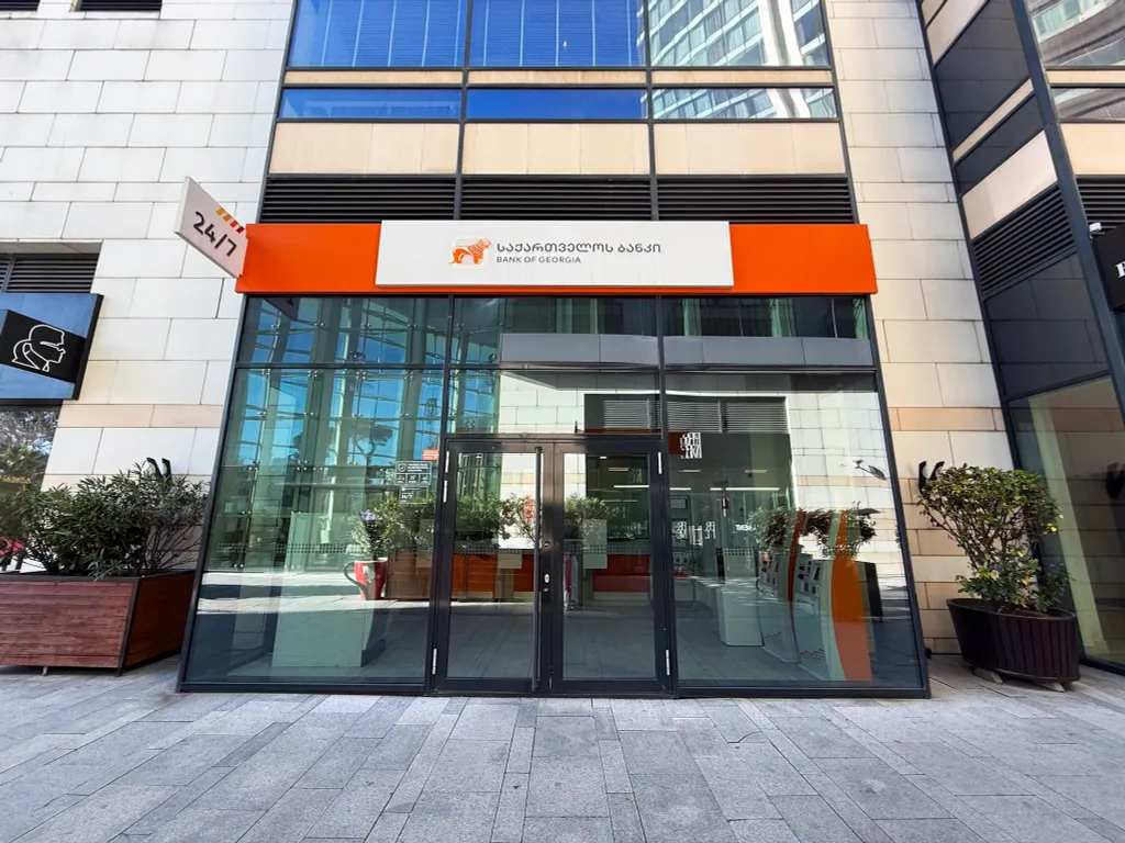 Двухкомнатная квартира на берегу моря, Bellevue Residence