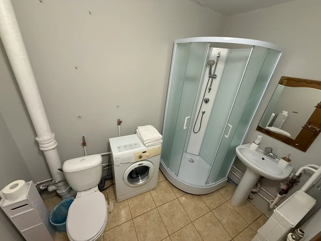 "В Гости!" на Ермакова 30 (1к квартира рядом с БЦ "Сити")