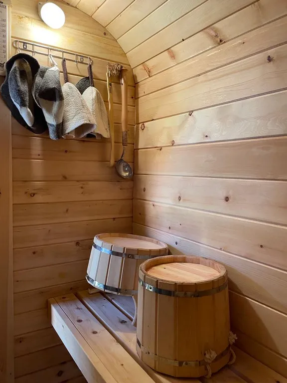 Коттедж Дом с баней, бассейном и тёплой купелью — Ленина