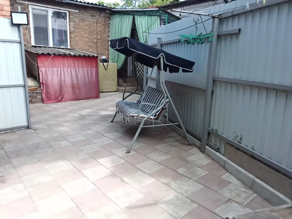 Уютное жильё с отдельным двором в центре