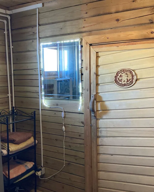 Дом у реки с баней