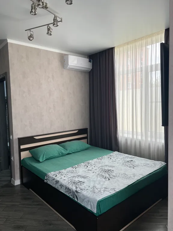 Студия в новом доме с новым хорошим и уютным ремонтом