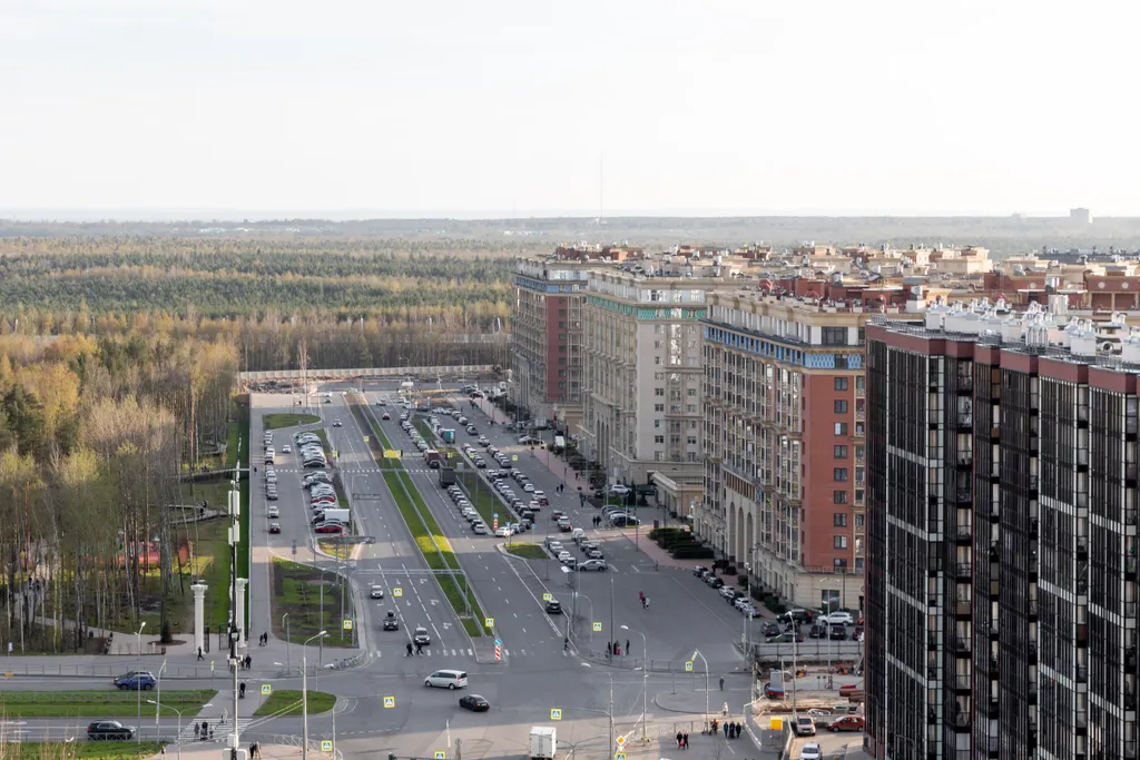 Солнечная квартира с красивыми закатами