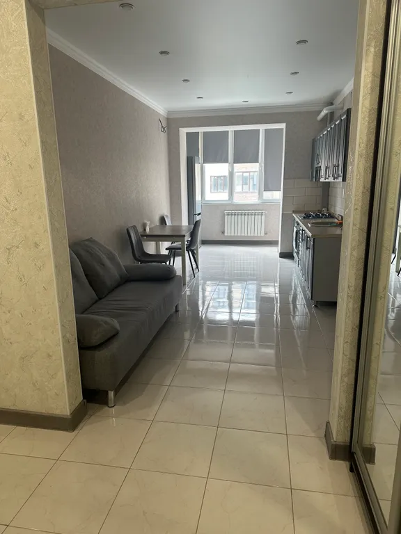 Уютная чистая квартира с видом на горы с удобным расположением — аренда посуточно в Владикавказ