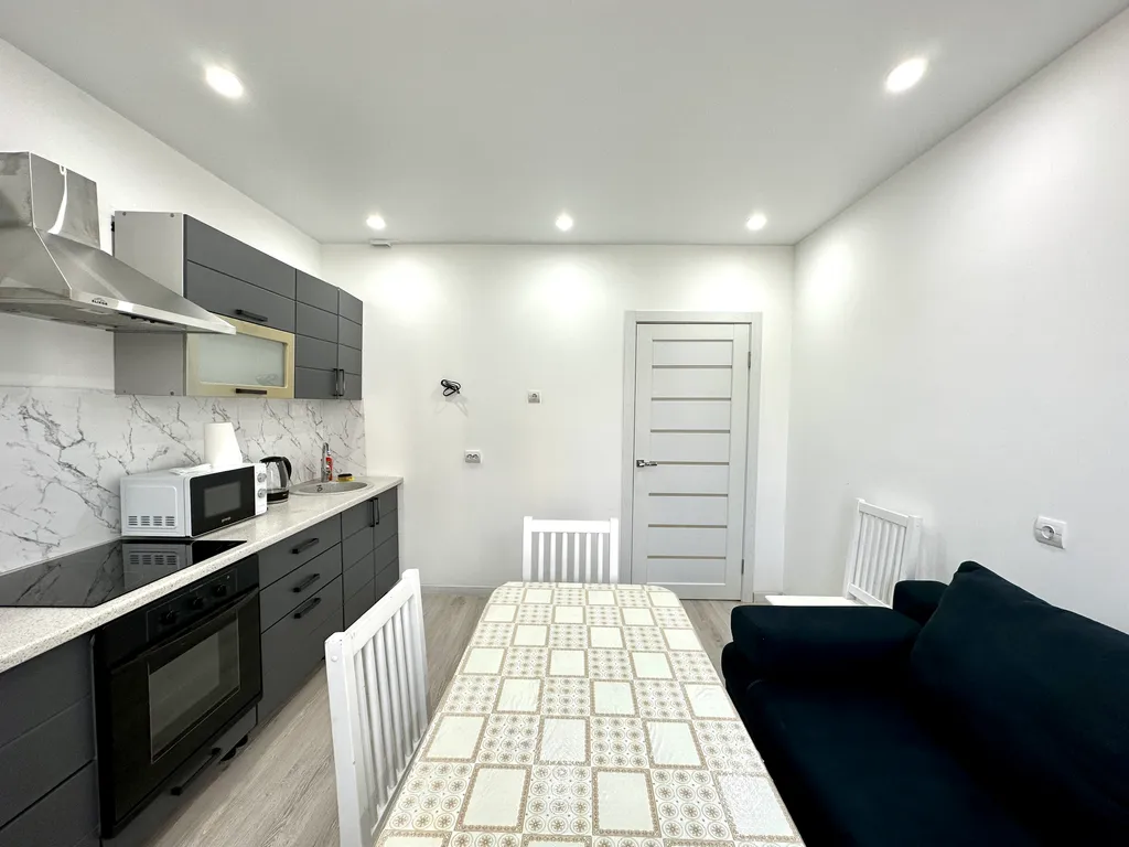 Просторная 2-к квартира в центре. Не берем оплату за финальную уборку