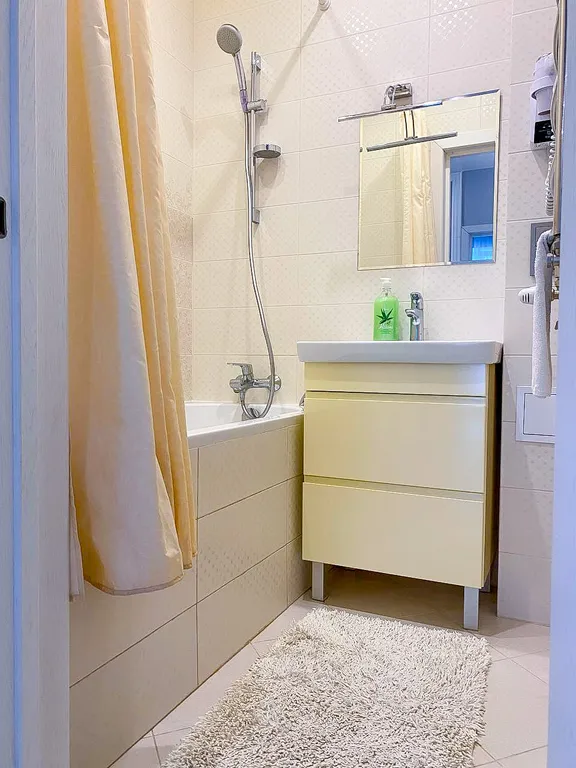 Просторная квартира с видом на море