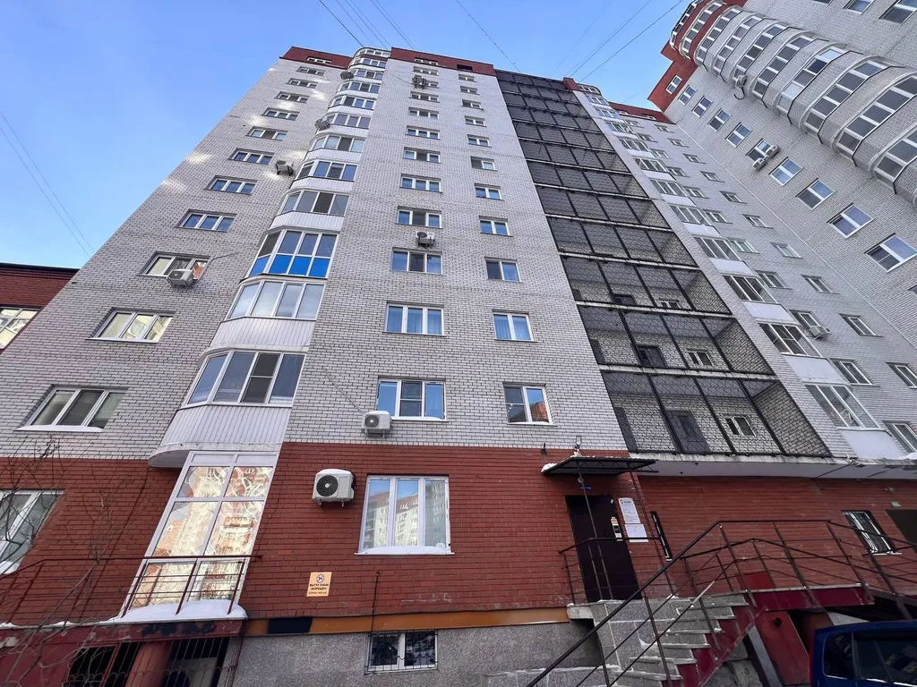 Квартира Уютная светлая студия, центр, ТЦ Вояж, парковка, кафе, аквапарк источник — Тюмень