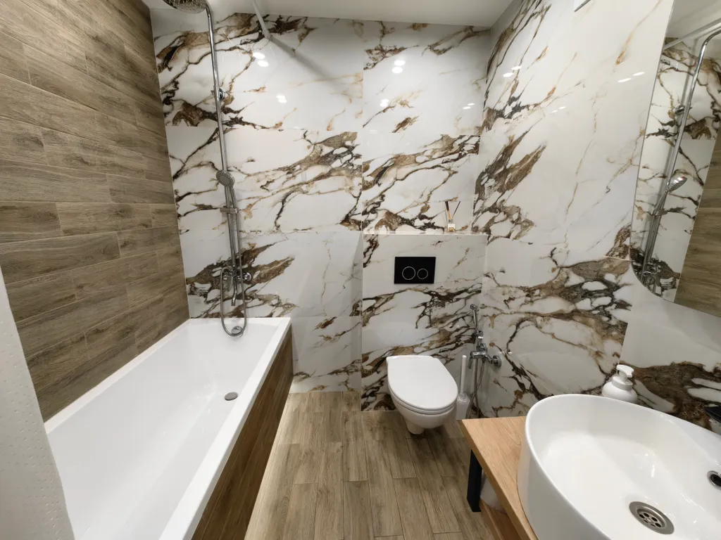 Уютный дом в центре города с мангалом и теплым бассейном