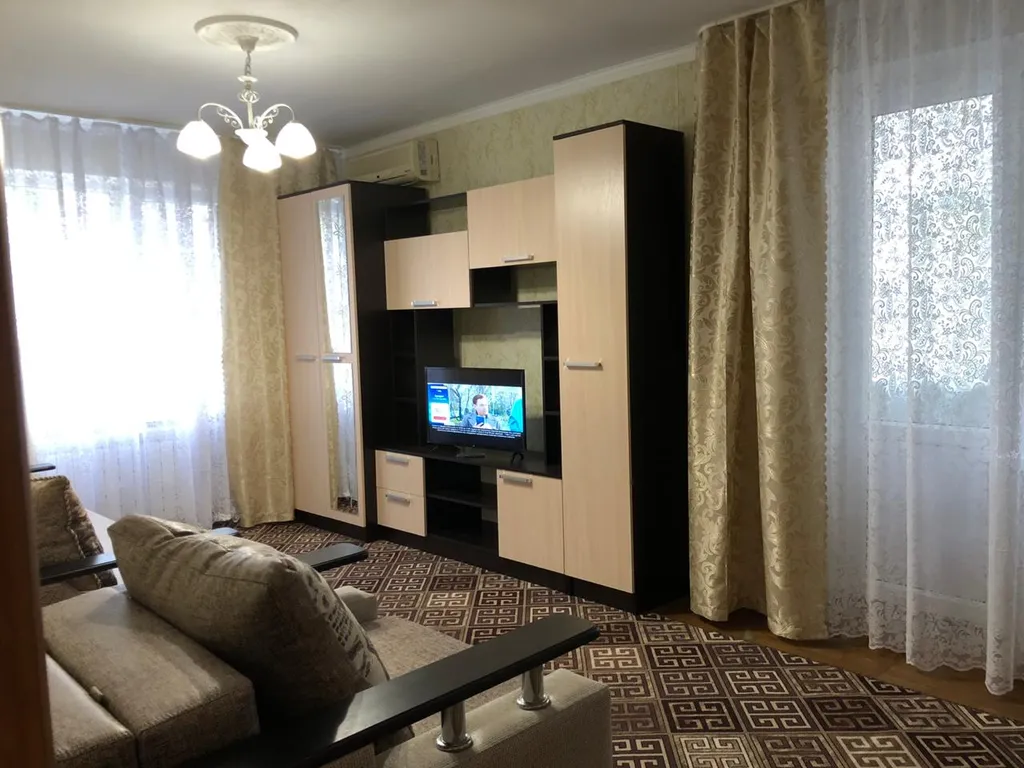 Квартира на Калинина — аренда посуточно в Ейск