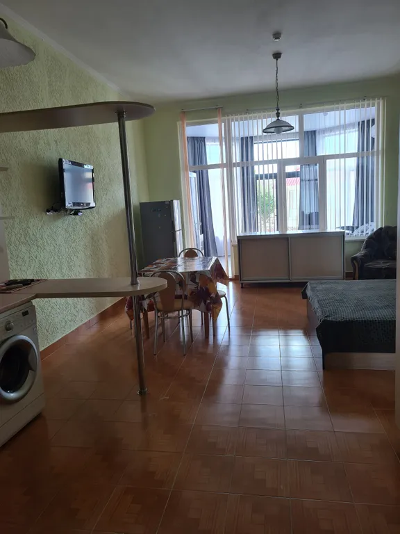 Двухкомнатные апартаменты на берегу моря