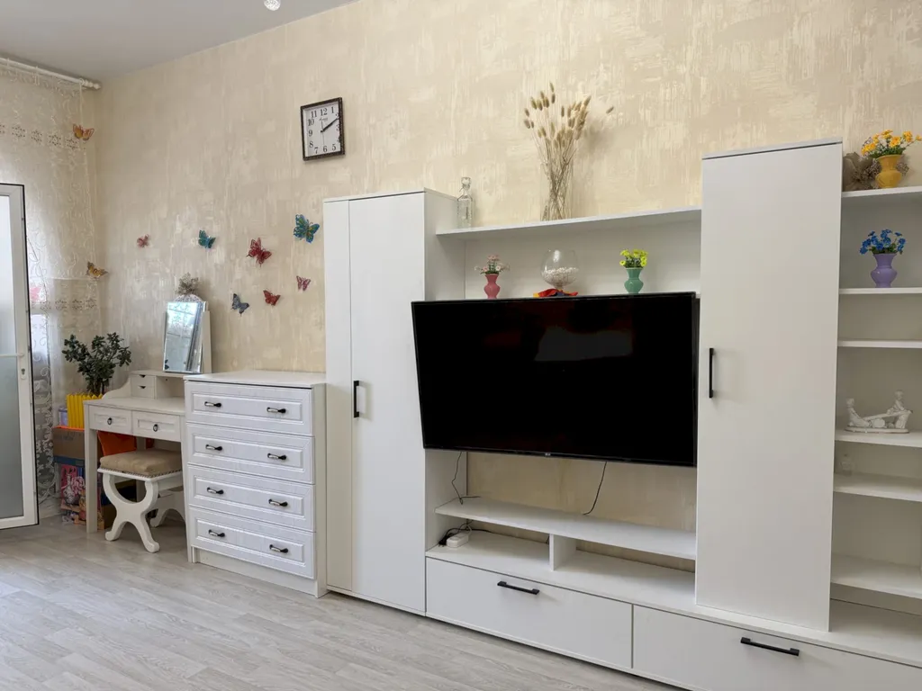 Квартира 1-к квартира с балконом и видом на горы - жк Черноморский — Геленджик