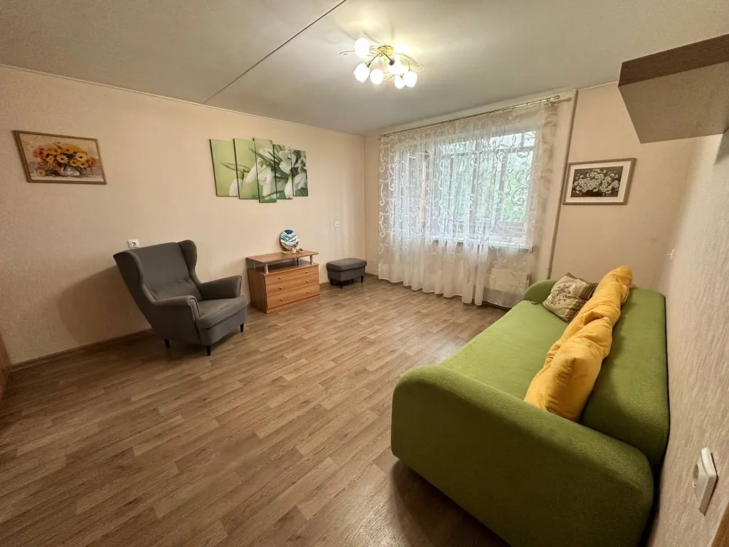 Квартира Уютная двухкомнатная квартира в тихом районе — Екатеринбург