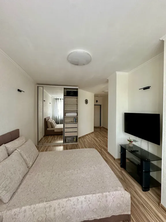 Студия с прекрасным видом на Иртыш