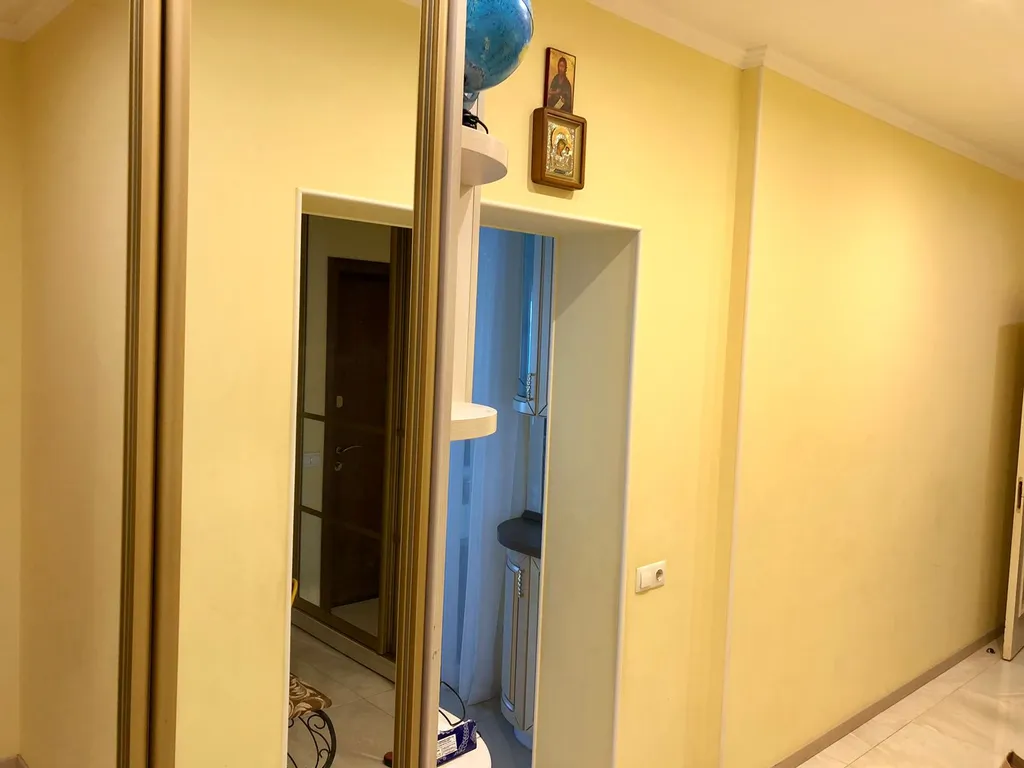 Апартаменты в центре с видом на Севастопольскую бухту