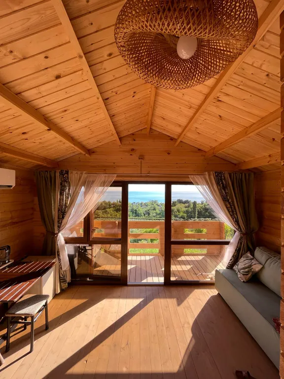 Коттедж Апартаменты с видом на море — аренда посуточно в Гудаута