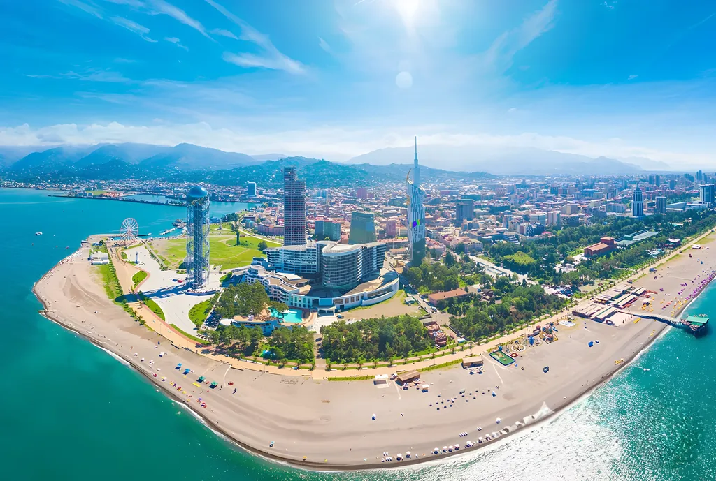Трехкомнатная квартира на берегу моря, Porta Batumi Tower