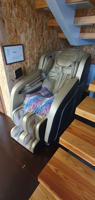 Коттедж FLIGELMUZ (Загородный Музыкальный Флигель). — Северская